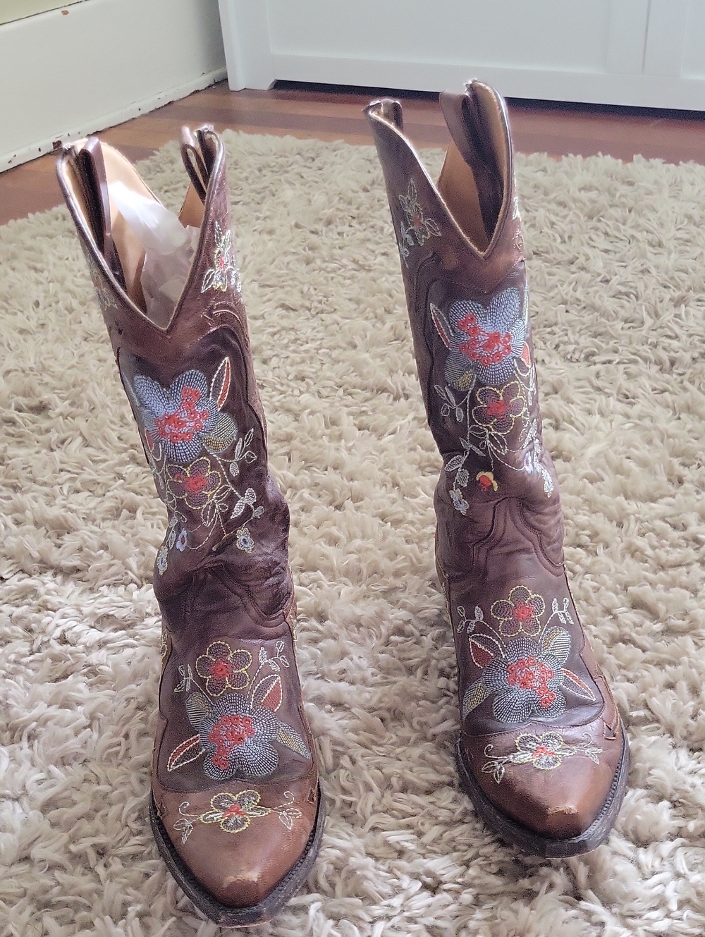 Beautiful Old Gringo Embroidered Brown Cowboy Boots